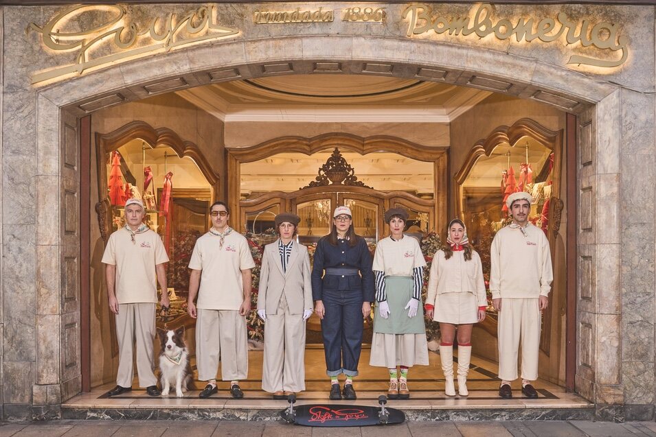 Trajes de la colaboración de SKFK con Confituras Goya en Vitoria-Gasteiz