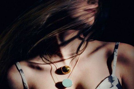 Collar de la colección 'Cuerpo Celeste' de Julieta Álvarez para Ángel Schlesser