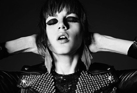 Valery Kaufman muestra su lado más sensual en la nueva colección de Saint Laurent París