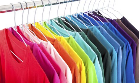 Los colores fuertes también desvían la atención