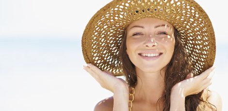Ahora los sombreros están muy de moda dentro y fuera de la playa