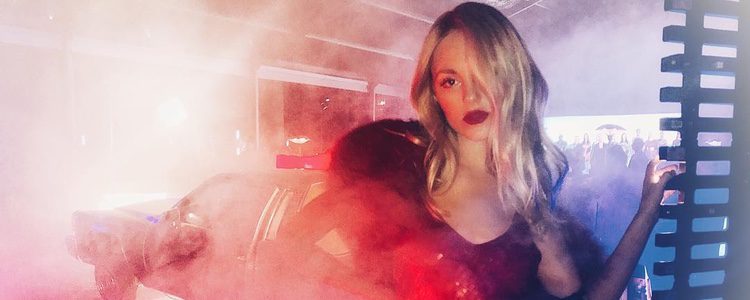 Shea Marie, fotógrafa, estilista y blogger | Fuente: Instagram @peaceloveshea