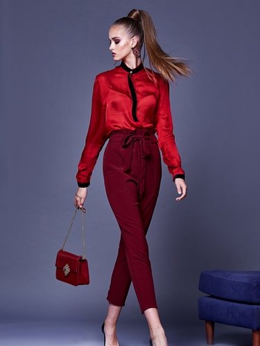 El traje se tiñe de diferentes colores y texturas