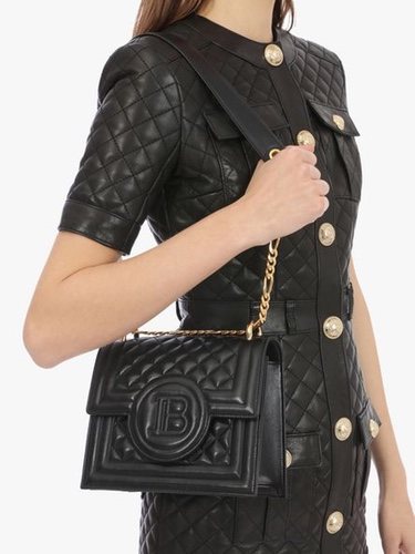 El BBag de la colección diseñada por Cara Delevingne para Balmain