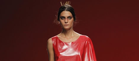 Devota y Lomba crea una colección sencilla y elegante para la primavera 2012