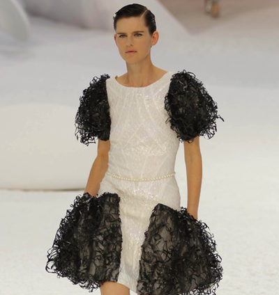 Espectáculo marino en el desfile de Chanel en París Fashion Week