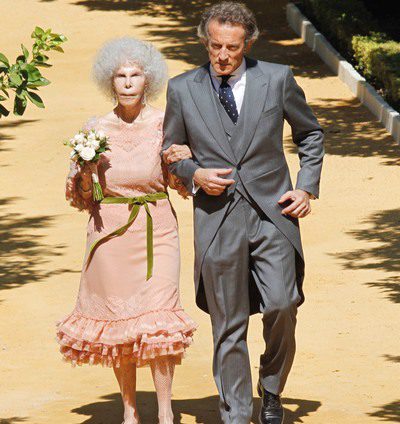 El vestido de boda de la Duquesa de Alba: romántico y con encaje