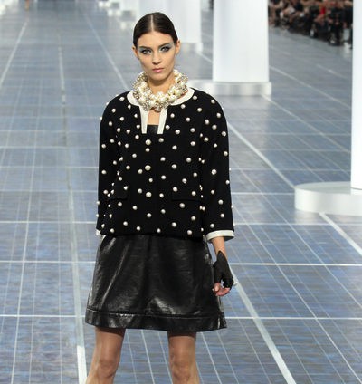 Karl Lagerfeld sorprende con la primavera/verano 2013 de Chanel en la Semana de la Moda de París