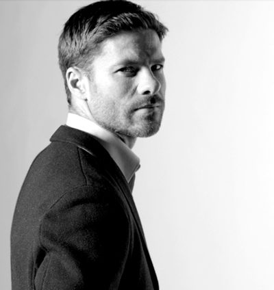 Emidio Tucci elige a Xabi Alonso como imagen de su nueva colección 'Black'