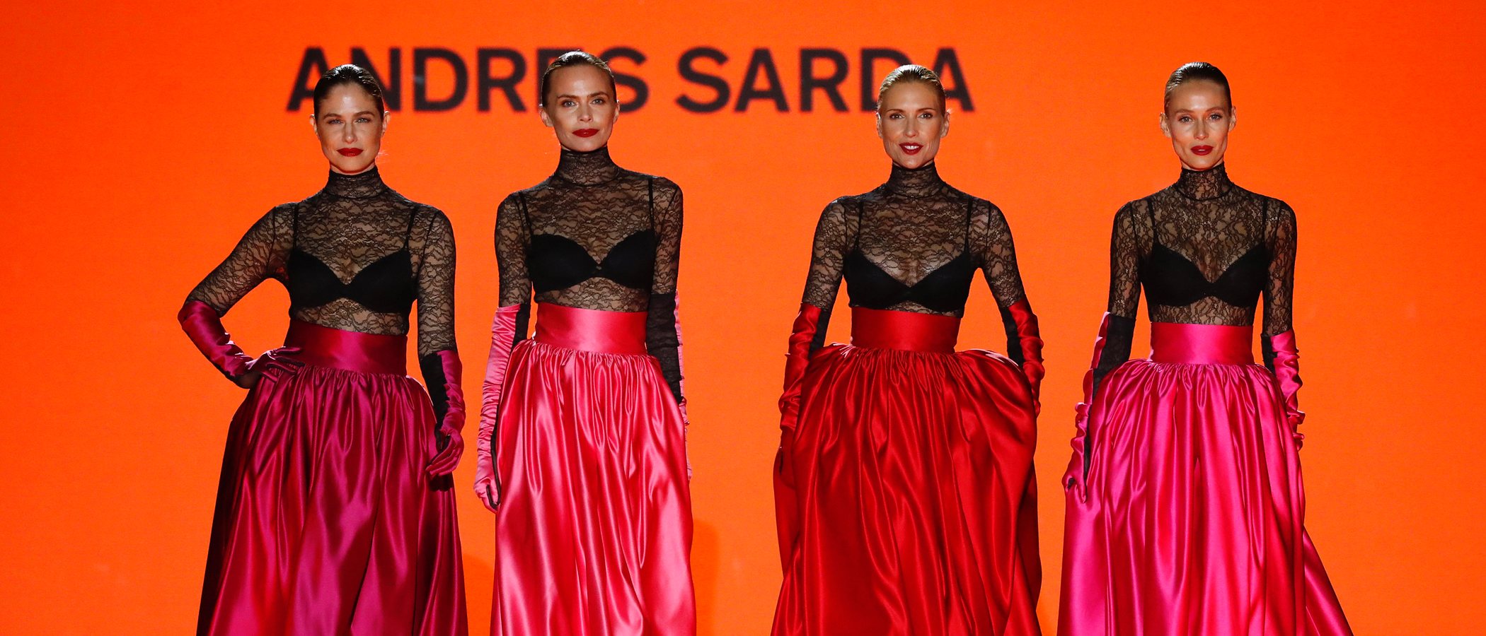 La pasarela de la MBFWMadrid rinde homenaje a Andrés Sardá con un desfile protagonizado por sus musas