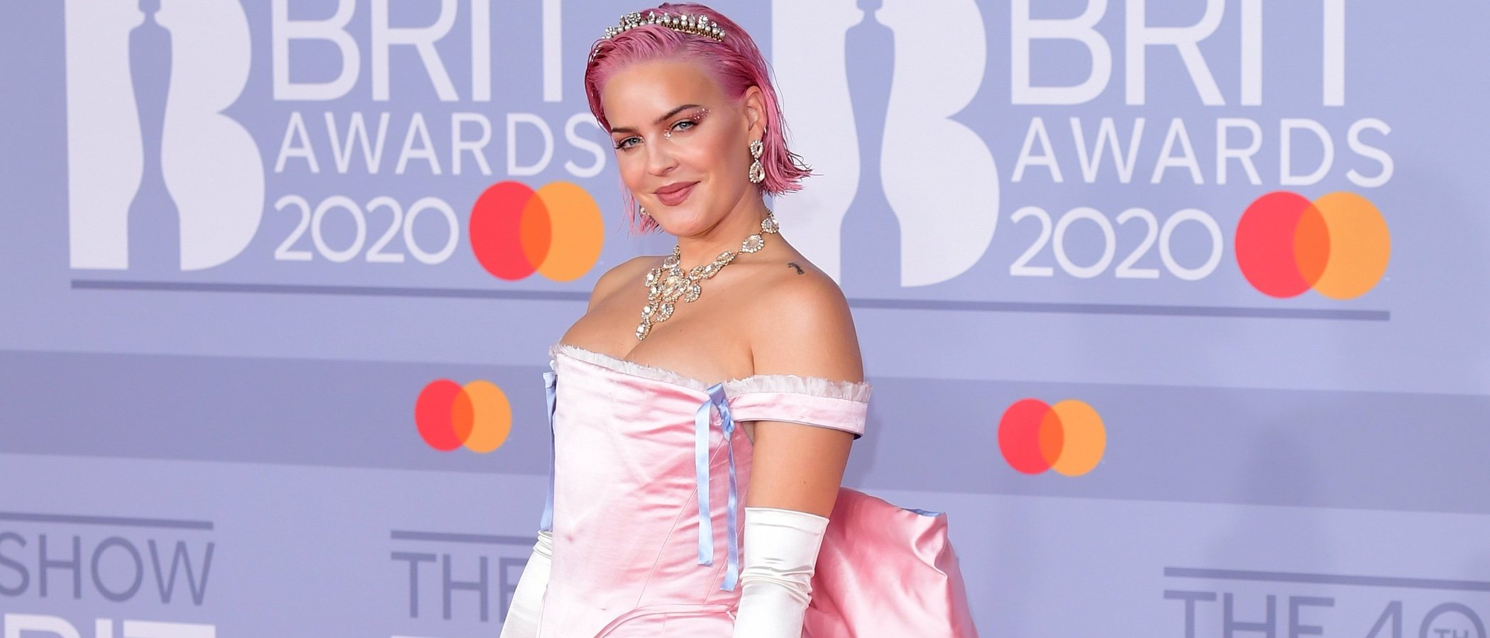 Anne-Marie y Ashley Roberts, entre las peor vestidas de los Brit Awards 2020