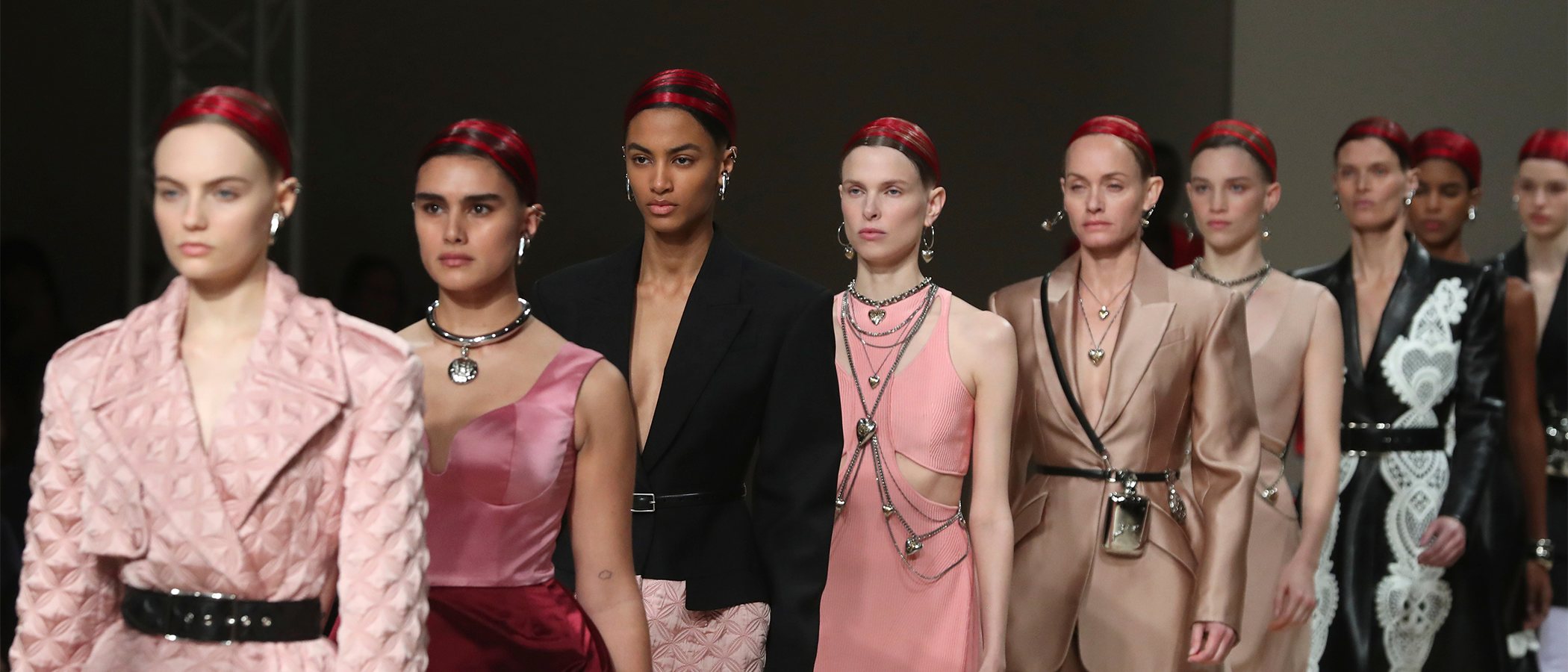 Sarah Burton se inspira en la tierra de Gales para su colección otoño/invierno 2020-2021 de McQueen