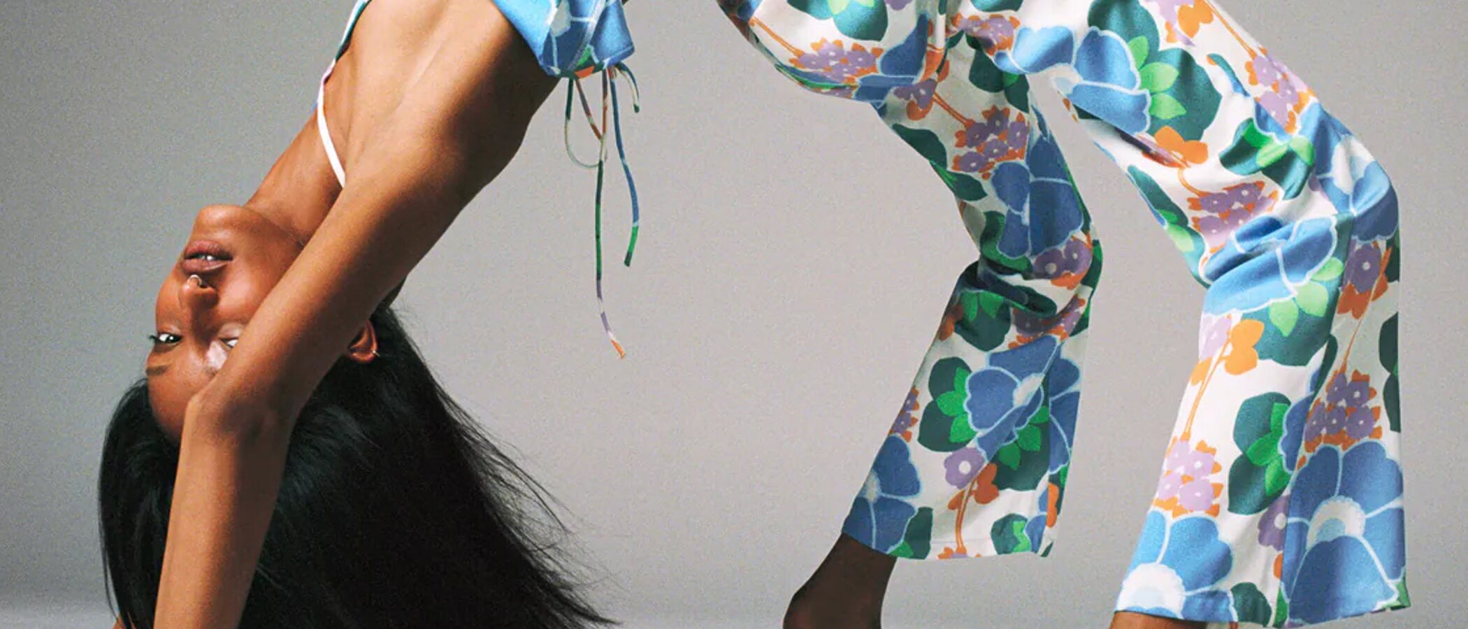 Ya no hay vuelta atrás: Zara quiere que te vistas como en los primeros 2000