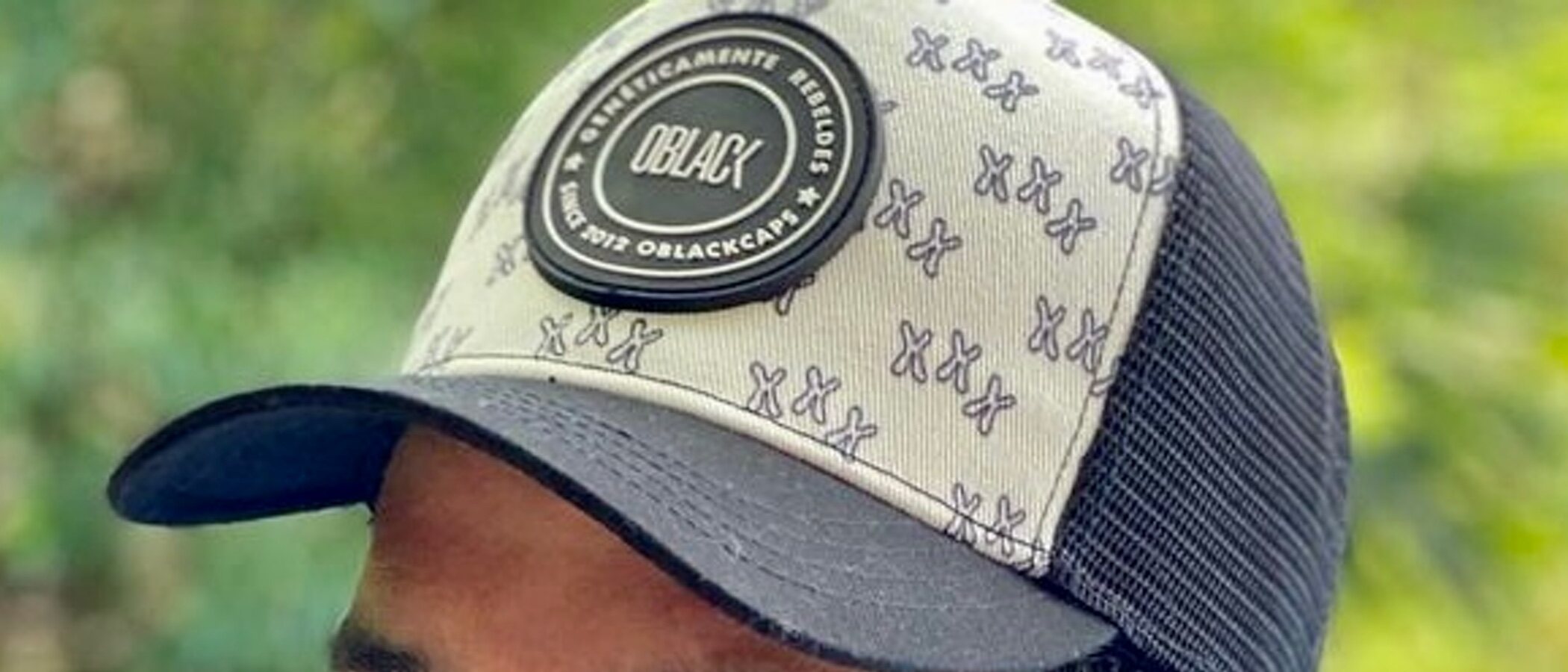 Oblack Caps y la fundación ASINDOWN lanzan gorras para ayudar a la integración de personas con síndrome de Down