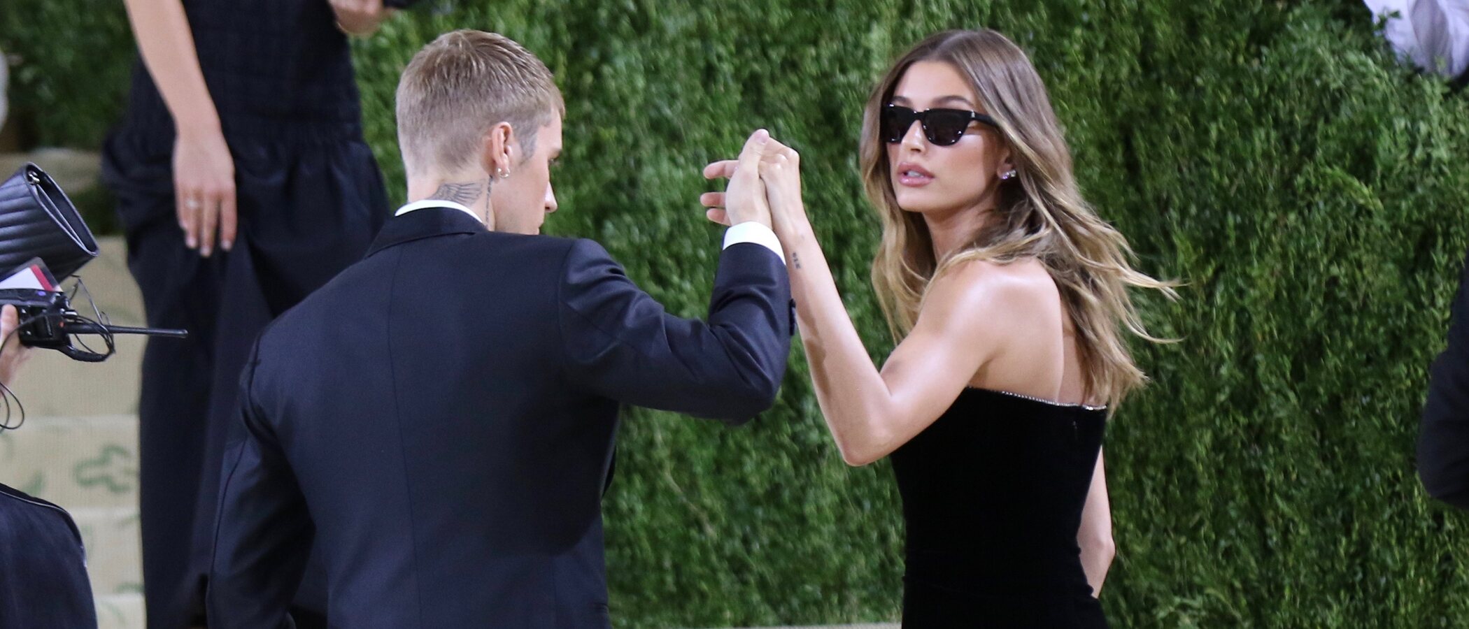Más allá de la alfombra roja: Así fue lo que no se vio de la MET Gala 2021