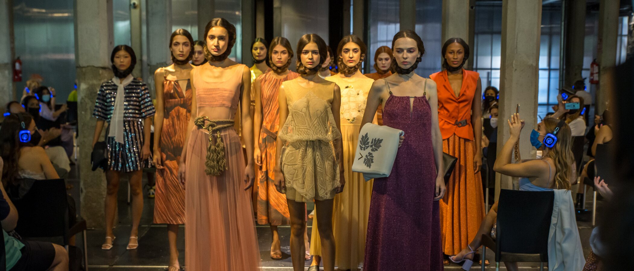 Pilar Dalbat traslada Venecia y el arte de Mariano Fortuny a la MBFW Madrid con su colección primavera/verano 2022