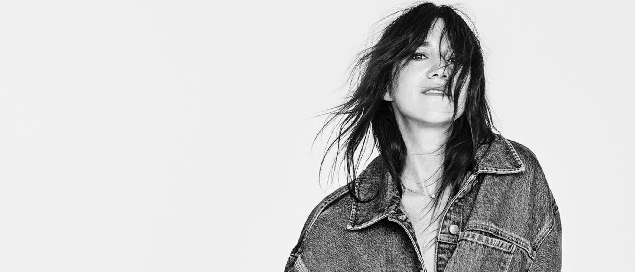 Los básicos de esta temporada los propone Charlotte Gainsbourg en su inesperada colaboración con Zara