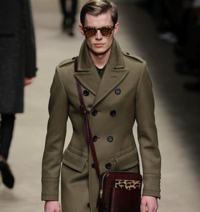 Burberry presenta su colección 'I love classics' otoño/invierno 2013/2014 en la Semana de la Moda Masculina de Milán
