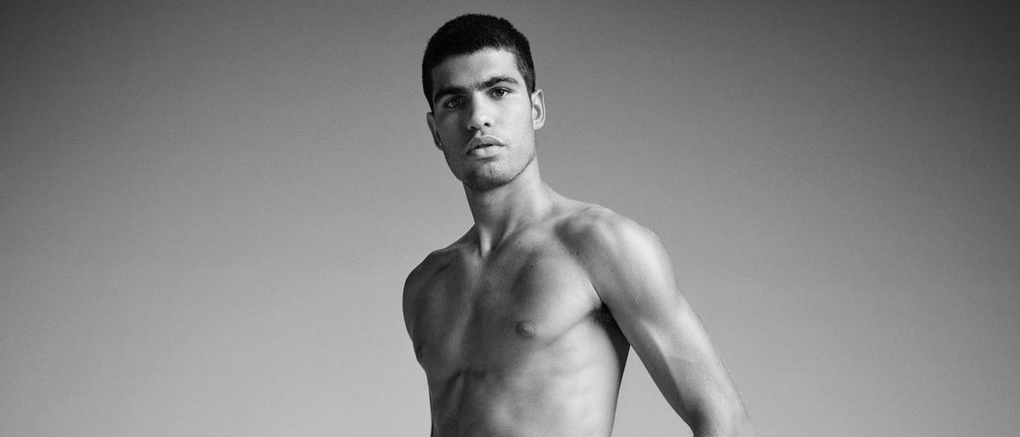Carlos Alcaraz protagoniza la última campaña de Calvin Klein