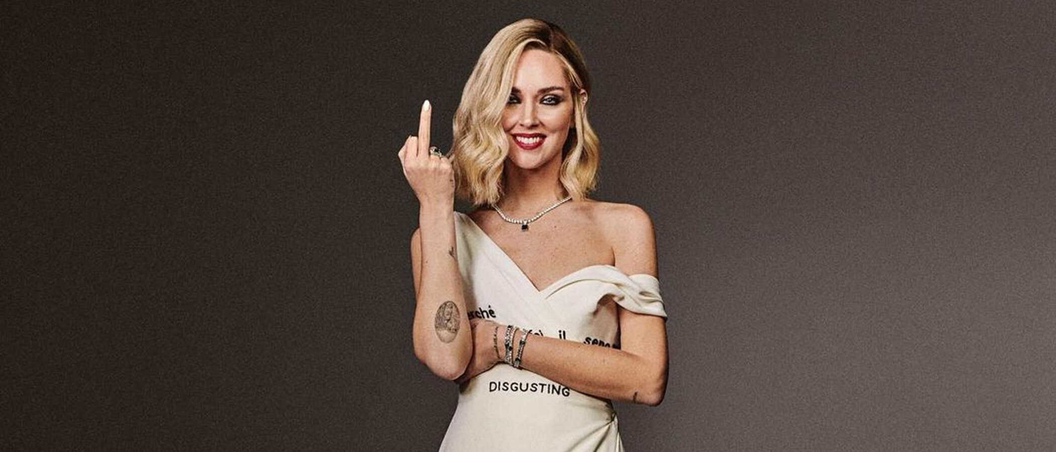 "Si lo escondes, eres una monja, si lo enseñas, una puta". Chiara Ferragni en Sanremo: su discurso en palabras y en looks