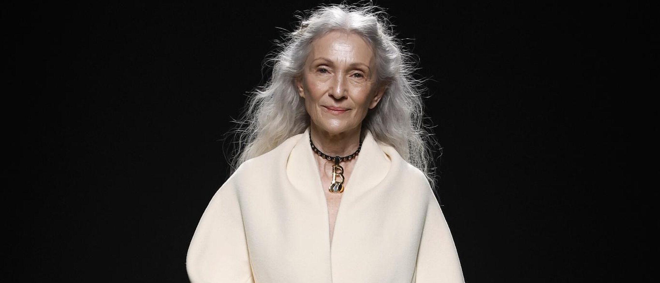 La carta de amor de Teresa Helbig a Ana Bolena en su colección otoño/invierno 23/24