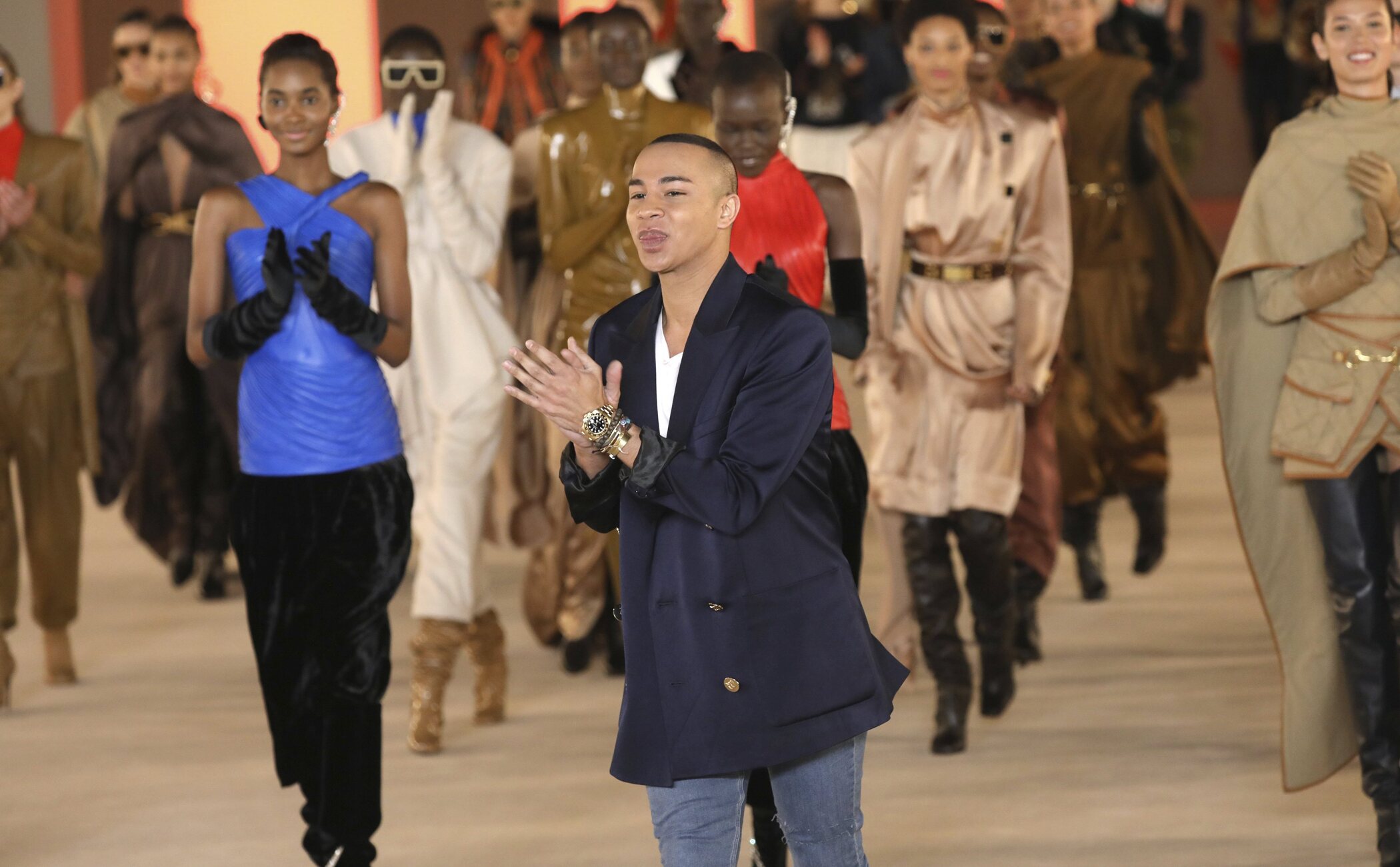 Olivier Rousteing denuncia el robo de la colección de Balmain a días del desfile: "Estamos rehaciéndolo todo"