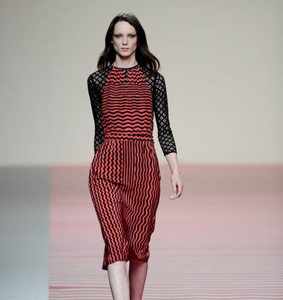 Ailanto apuesta por un otoño/invierno 2013/2014 con formas geométricas y flores invernales en Madrid Fashion Week