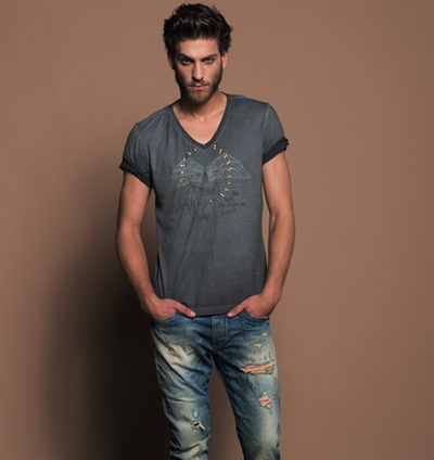 Replay apuesta por la moda rockera en su línea masculina primavera/verano 2013