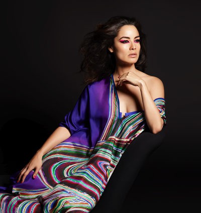 Bérénice Marlohe presenta la colección Sunwear 2013 de Eres