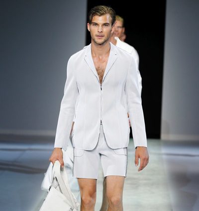 Elegancia deportiva en la colección masculina primavera/verano 2014 de Emporio Armani