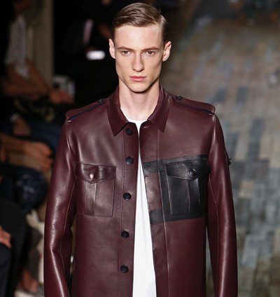 Valentino presenta una colección masculina muy innovadora para la primavera/verano 2014