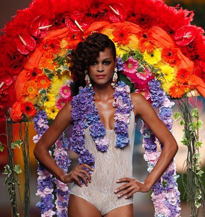 Francis Montesinos pone las notas de color a la Madrid Fashion Week en el desfile de su colección primavera/verano 2014