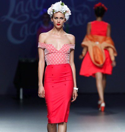 Lady Cacahuete apuesta por el estilo vintage y Andrea de la Roche por la transformación estética en sus desfiles EGO en Madrid Fashion Week