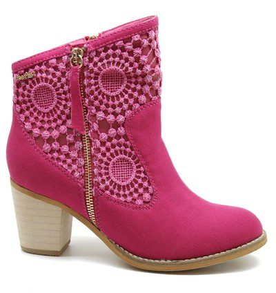 Refresh apuesta por los botines camperos y las sandalias de cuña para este verano 2014