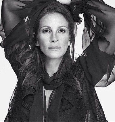 Julia Roberts, clásica y elegante para la firma Givenchy