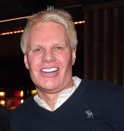 Mike Jeffries, director ejecutivo de Abercrombie & Fitch, anuncia su retirada de la firma