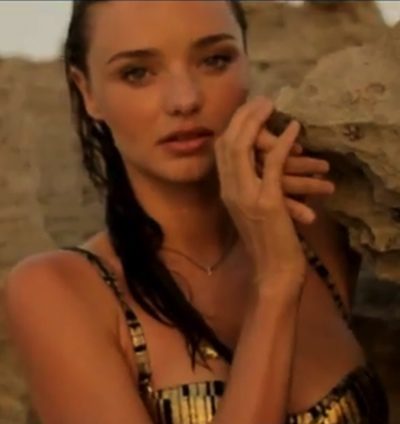 Miranda Kerr y Candice Swanepoel presentan la sensual colección de bikinis de Victoria's Secret