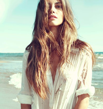 Ariadne Artiles se estrena como diseñadora con la colección 'Ariadne Artiles x Yerse'