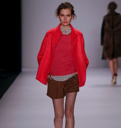 Escada Sport viste de coral y gris la pasarela de Berlín
