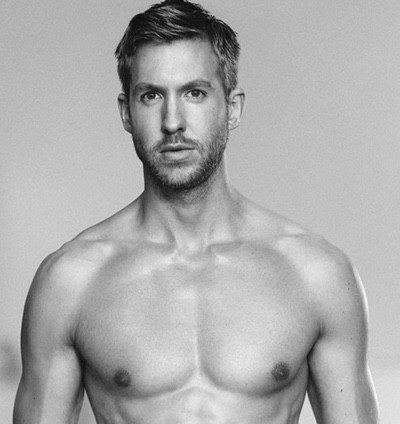 Calvin Harris se quita la ropa para la colección primavera/verano 2015 de Emporio Armani