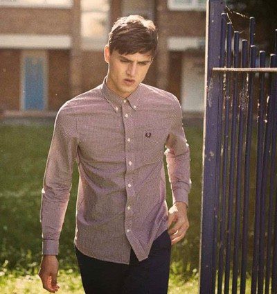 Las rayas y los cuadros acaparan el protagonismo en la colección primavera/verano 2015 de Fred Perry