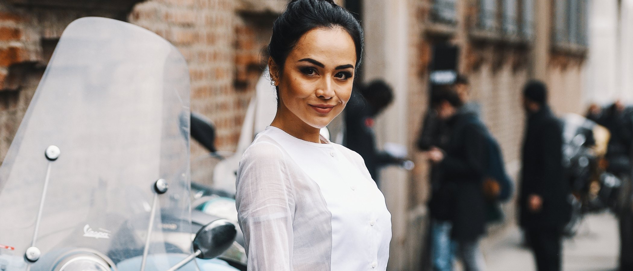 Look de boda: colores prohibidos para las invitadas