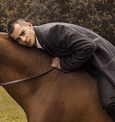 Joel Bosqued se estrena como modelo junto a la firma García Madrid