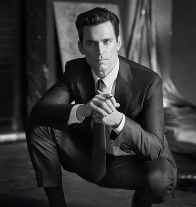 Matt Bomer luce como nadie los trajes 'hechos a medida' de Armani