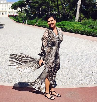 Kris Jenner se aprovecha del armario de las Kardashian: les roba un Roberto Cavalli