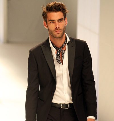 Rocío Crusset y Jon Kortajarena protagonizan el desfile de Mango en la pasarela de la 080 Barcelona Fashion