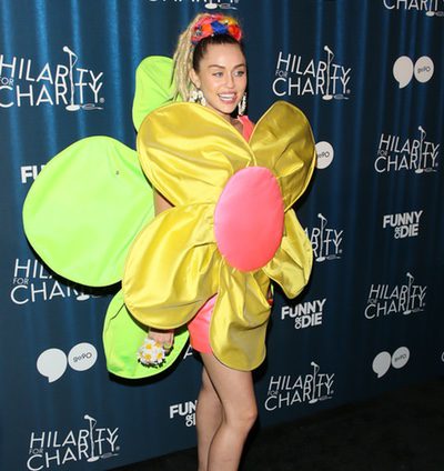 La maxiflor de Miley Cyrus firmada por Agatha Ruiz de la Prada