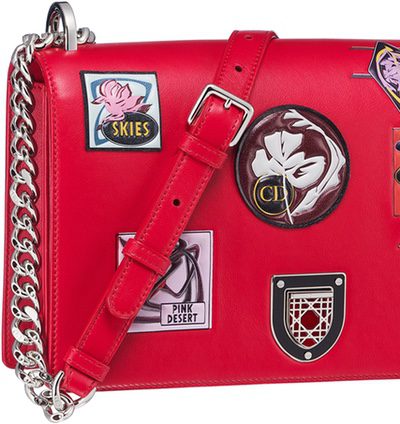 Dior presenta su línea de complementos Paradise inspirada en el estilo 'skater'