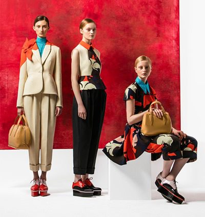Delpozo presenta unos diseños para la próxima temporada inspirados en el arte y los detalles florales