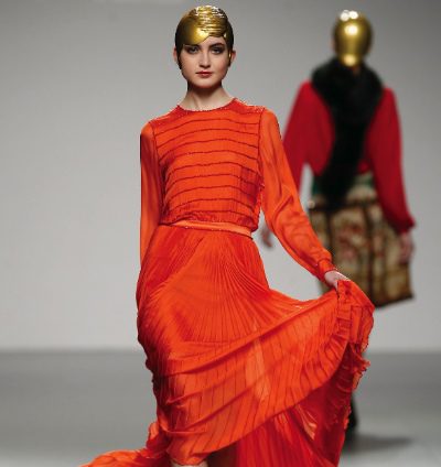 'El Ego' propone transparencias, minimalismo y colores monocromo en la Fashion Week Madrid